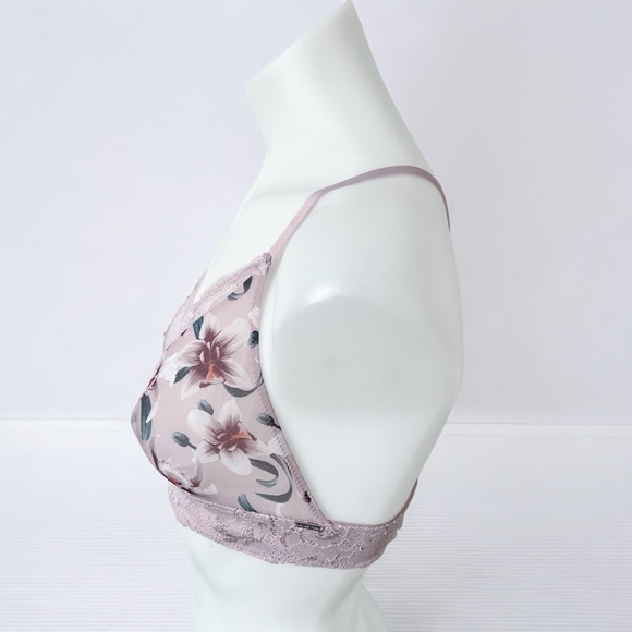 La Vie En Rose
Lace And Mesh Bralette M - Picture 7 of 10